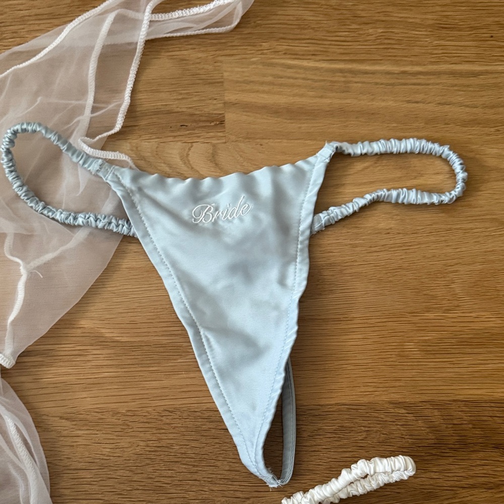 Privacy Please Sheer White Intimates Set - Picture 2 of 6